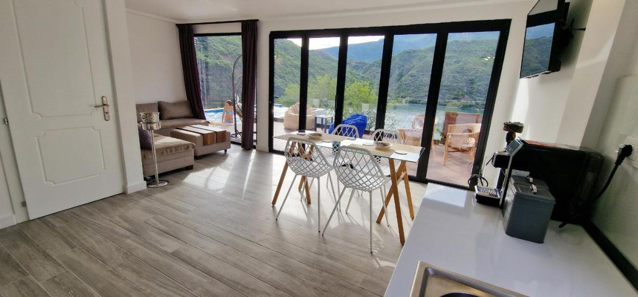 Holiday home Koman Paradise By Romina Shkoder
