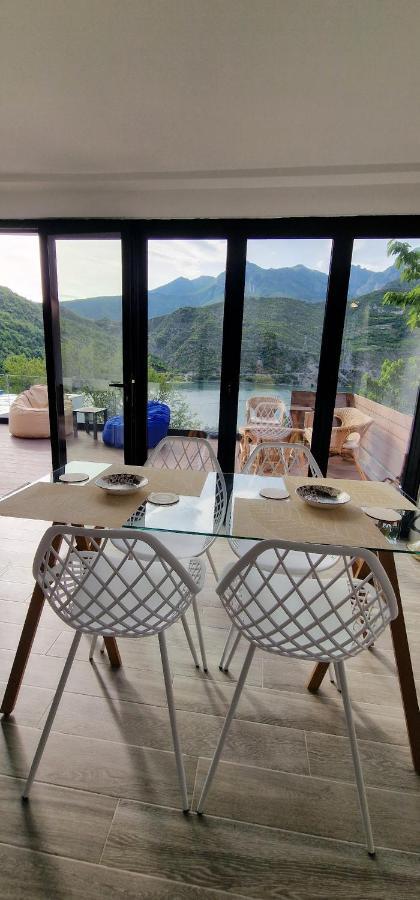 Koman Paradise By Romina Holiday home